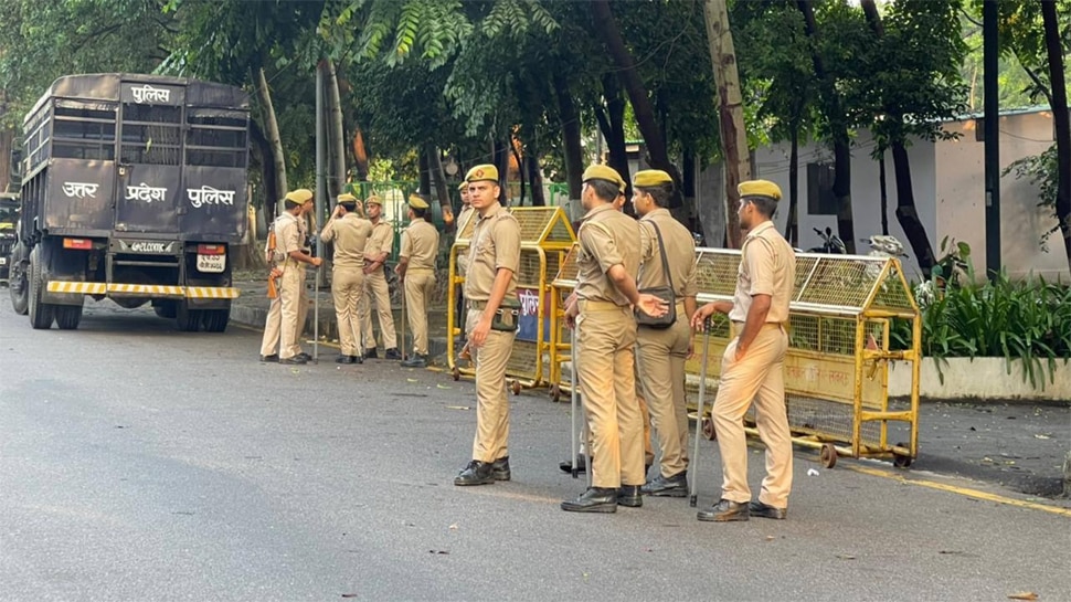 यूपी में 18 अक्टूबर तक पुलिसकर्मियों को नहीं मिलेगी छुट्टी, एडीजी ने इस कारण लगाई रोक