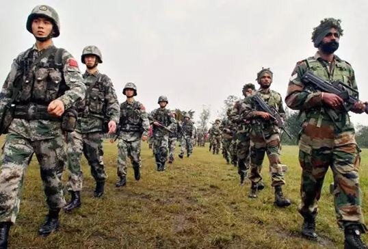 India China Standoff: सैन्य वार्ता में अड़ियल रुख अपनाने वाला चीन अब कर रहा युद्ध की बातें, जानिए ड्रैगन की रणनीति