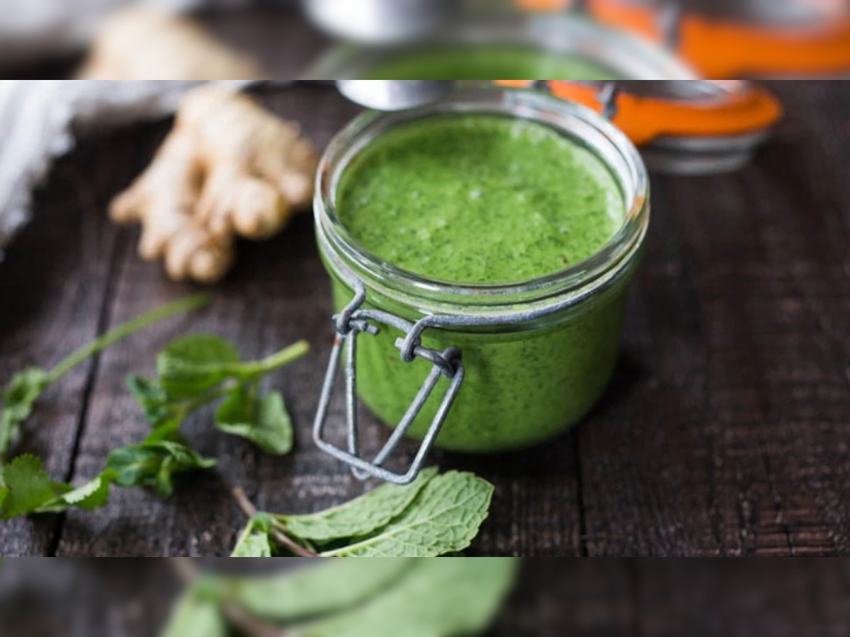 Green Chutney: इस तरह करेंगे स्टोर तो लंबे समय तक फ्रेश बनी रहेगी हरी चटनी, जानें आसान तरीका