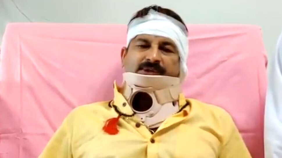 Delhi: वाटर कैनन की चपेट में आए भाजपा सांसद Manoj Tiwari, अस्पताल में भर्ती
