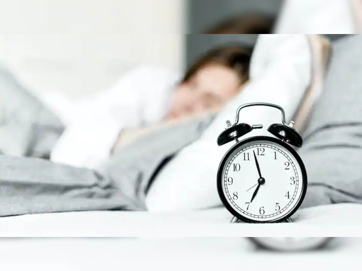 Sleep Calculator: जानिए, किस उम्र के लोगों को कितनी नींद लेनी चाहिए? अधिकतर लोगों को नहीं है सही जानकारी