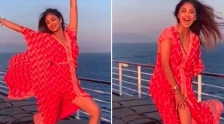 पोज देते-देते उड़ गई थी शिल्पा शेट्टी की ड्रेस shilpa shetty