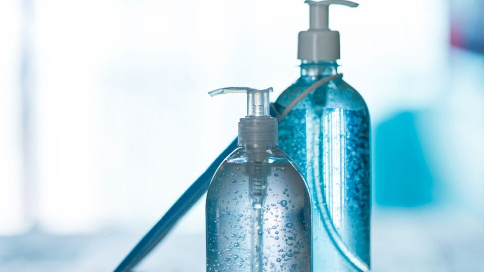 श्रीलंका: कोरोना से बचाव के लिए जेल में रखा था सैनिटाइजर, 2 कैदियों ने पीकर की खुदकुशी