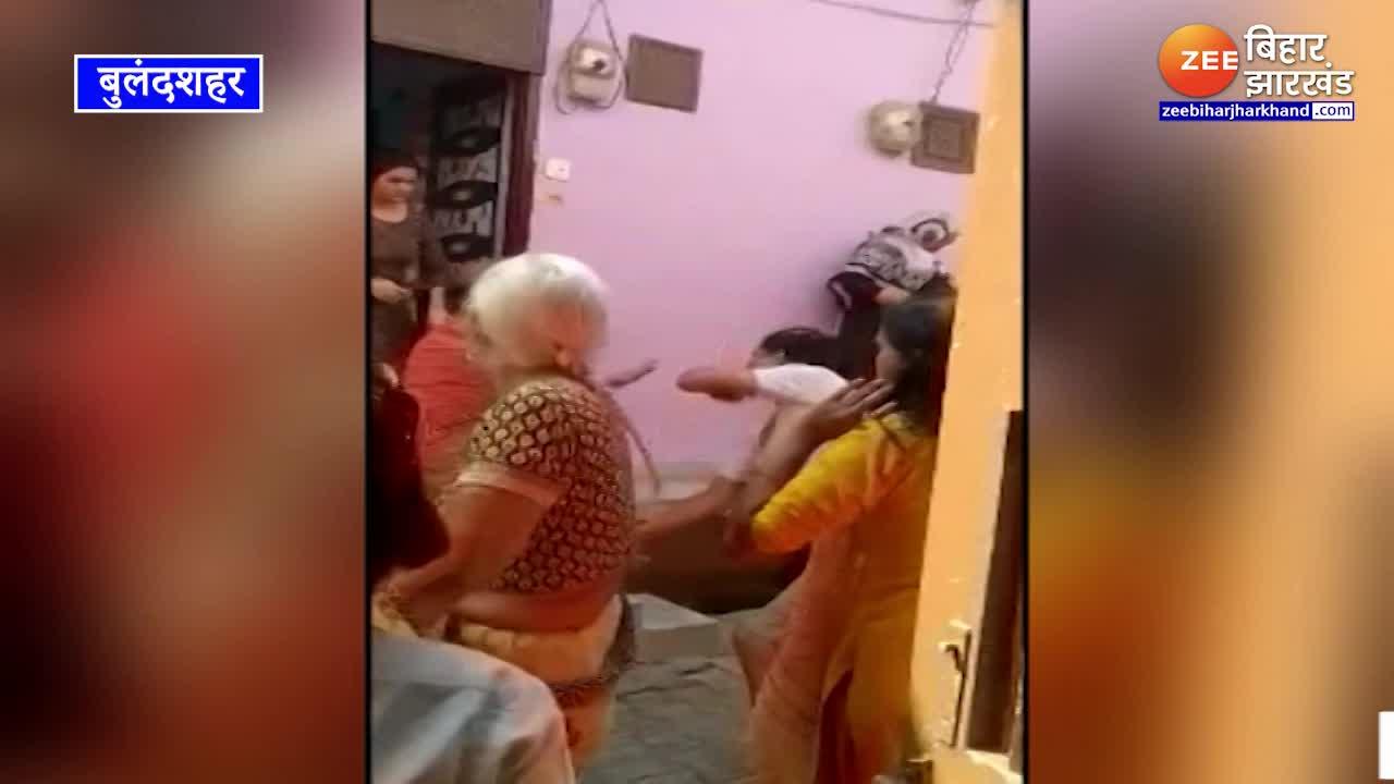 Viral Video:  यूपी के बुलंदशहर में दो पक्षों में जमकर हुई मारपीट, वीडियो सोशल मीडिया पर हुआ वायरल