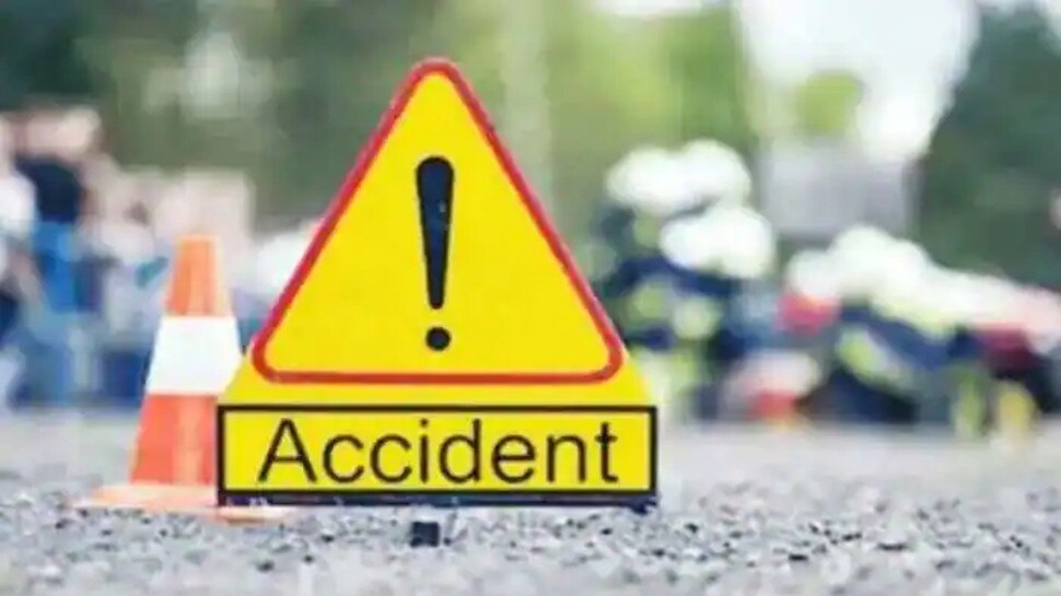 प्रयागराज: दुर्गा मां की मूर्ति विसर्जन कर लौट रहे टेंपो पर चढ़ी बस, 1 की मौत 6 घायल