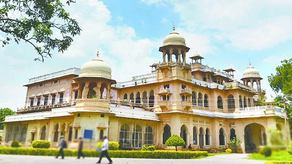 Govt Jobs: इलाहाबाद यूनिवर्सिटी में 361 भर्ती की लास्ट डेट नजदीक, जल्द करें अप्लाई