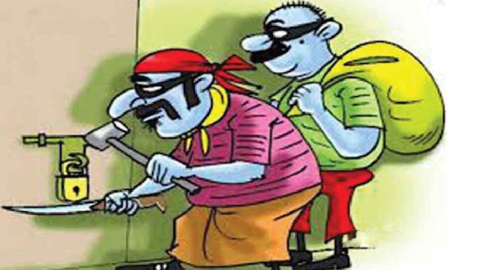 ज्वेलरी और कैश देख लालच में आ गई थी बहू, भाई के साथ अपने ही घर में की थी चोरी