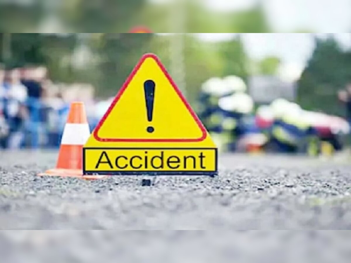 जौनपुर में सड़क हादसा, ऑटो और टेलर की जोरदार टक्कर में एक युवक की मौत, 7 लोग गंभीर घायल