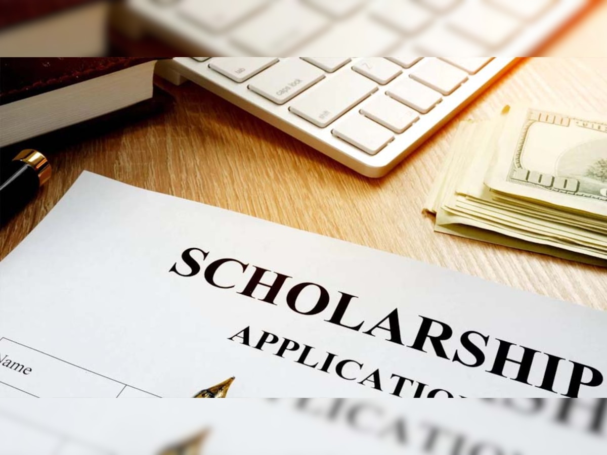 UGC Scholarship: इन स्कीम के जरिए कॉलेज छात्रों को पढ़ाई के लिए मिलेगा पैसा, ऐसे उठाएं लाभ