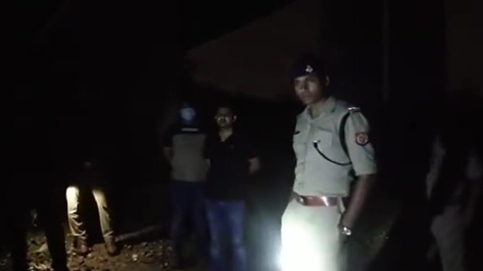 लखनऊ: गोमती नगर एनकाउंटर में क्राइम ब्रांच टीम के 2 सिपाही और एक कांस्टेबल को लगी गोली, एक बदमाश भी घायल