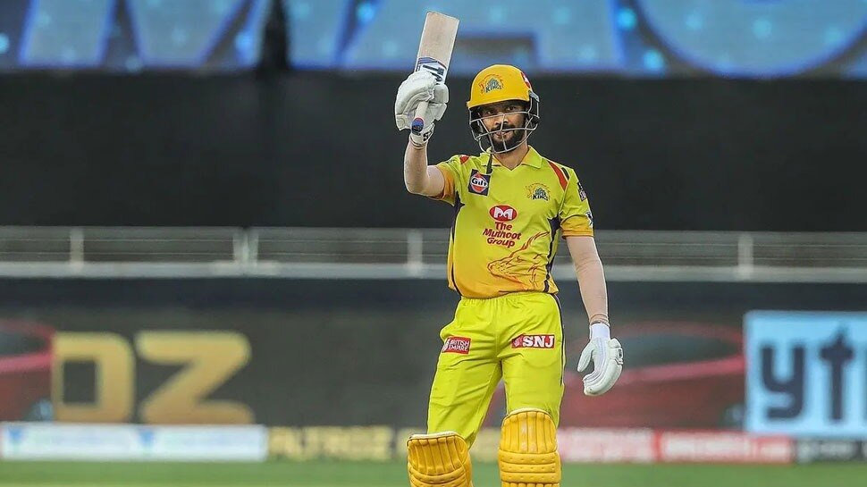 IPL 2021: CSK टीम को विजेता बनाकर घर लौटा बल्लेबाज, मां ने किया ऐसे स्वागत