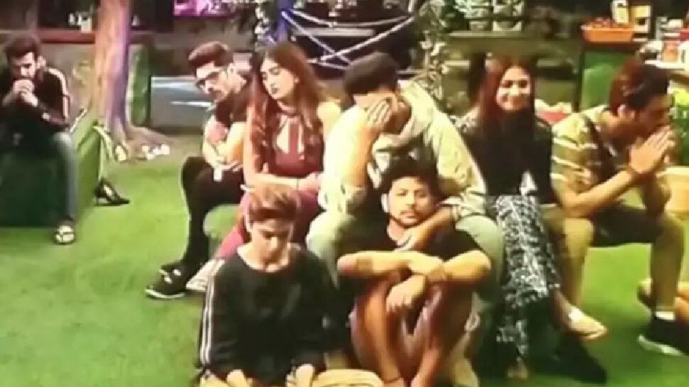 Bigg Boss 15: घरवालों को एक साथ लगेंगे तीन झटके, एक साथ दो कंटेस्टेंट को दिखाया जाएगा बाहर का रास्ता