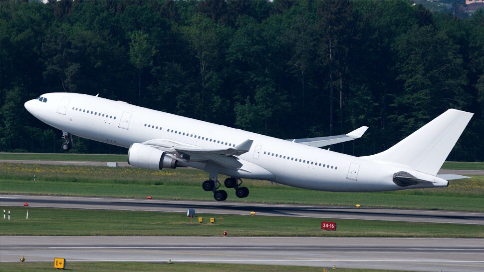 Knowledge Story: Aeroplane का रंग सफेद ही क्यों होता है? अनोखा है इसका वैज्ञानिक कारण