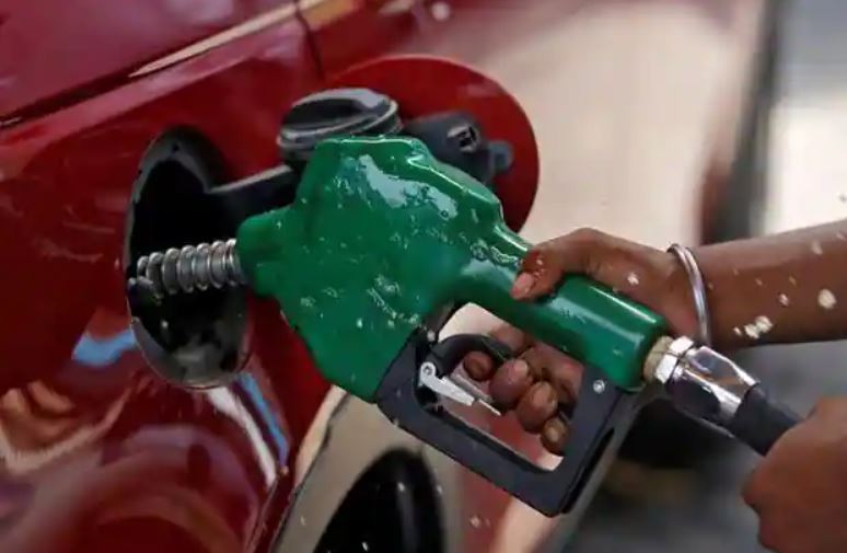 Petrol Diesel Price Today: पेट्रोल-डीजल की कीमतों में फिर उछाल, जानिए क्या हैं नए दाम