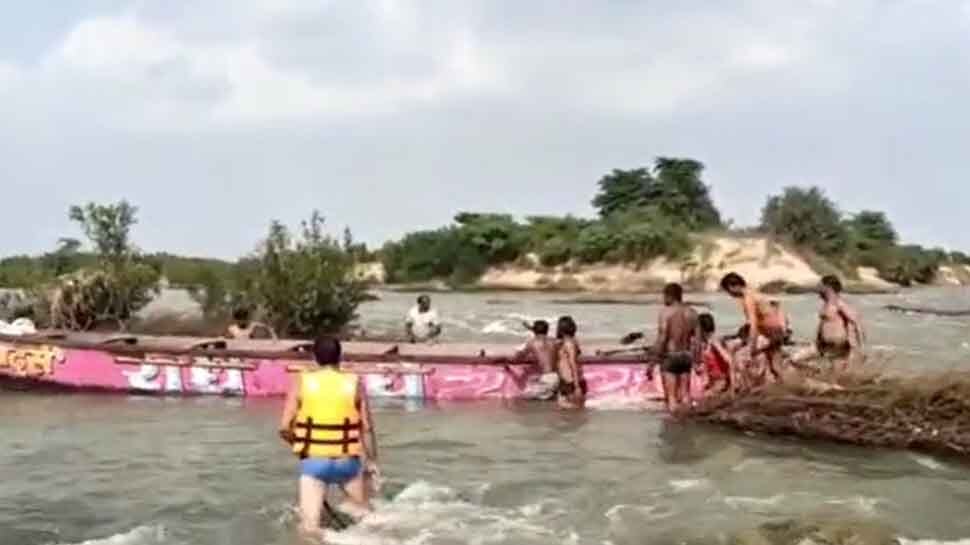 नर्मदा में डूबने ही वाली थी पांच जिंदगियां, सोशल मीडिया से मिला नया जीवनदान