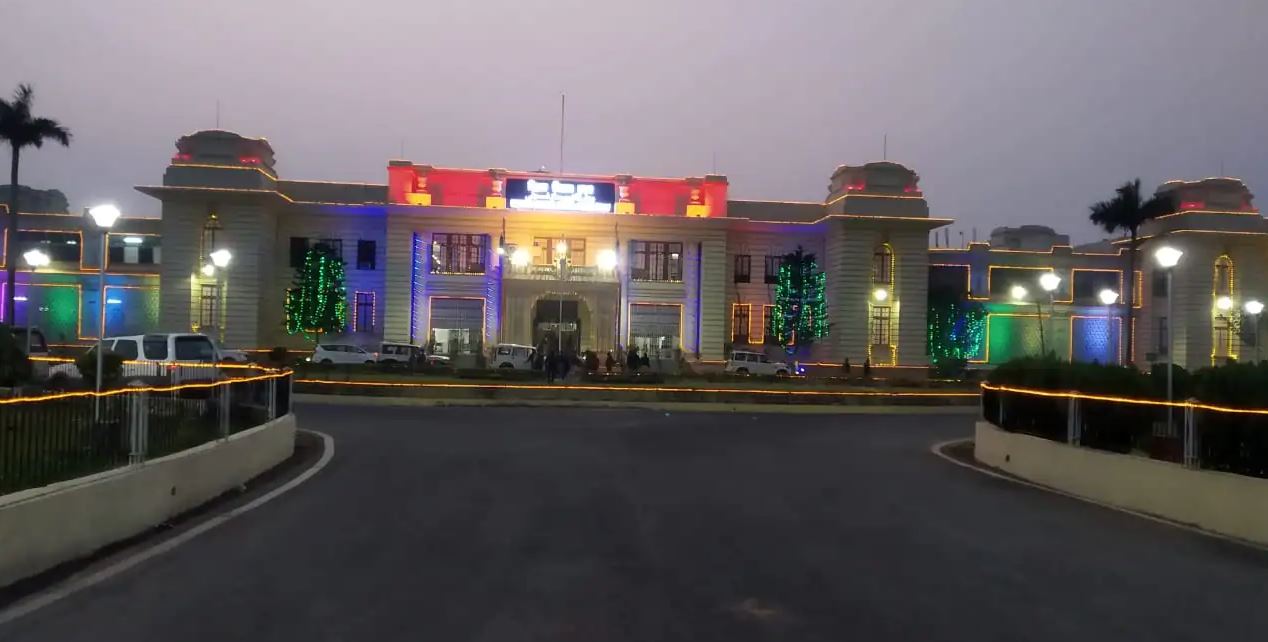 11 आसान सवालों में जानिए कैसे रहे हैं बिहार विधानसभा भवन के सौ साल