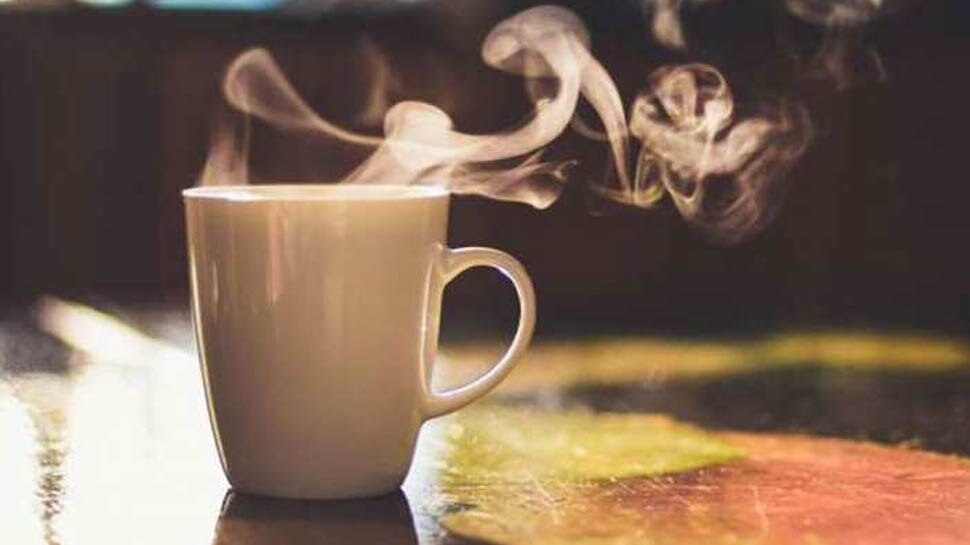 Bay Leaf Tea Benefits: रोज बस इस तरह बनाकर पिएं तेजपत्ते की चाय, मिलेंगे जबरदस्त फायदे