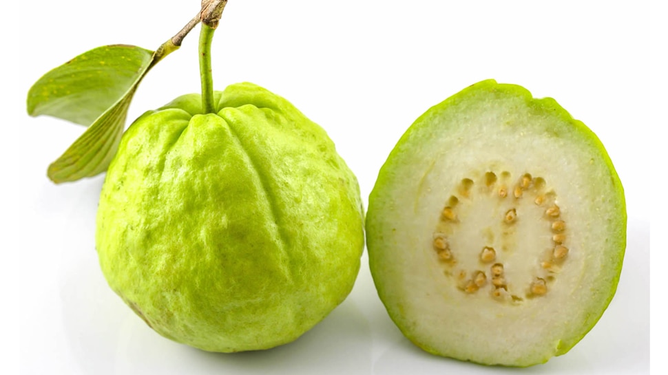 Benefits Of Guava: अमरूद के 10 फायदे जानकर रह जाएंगे हैरान, इन बीमारियों को करता है दूर