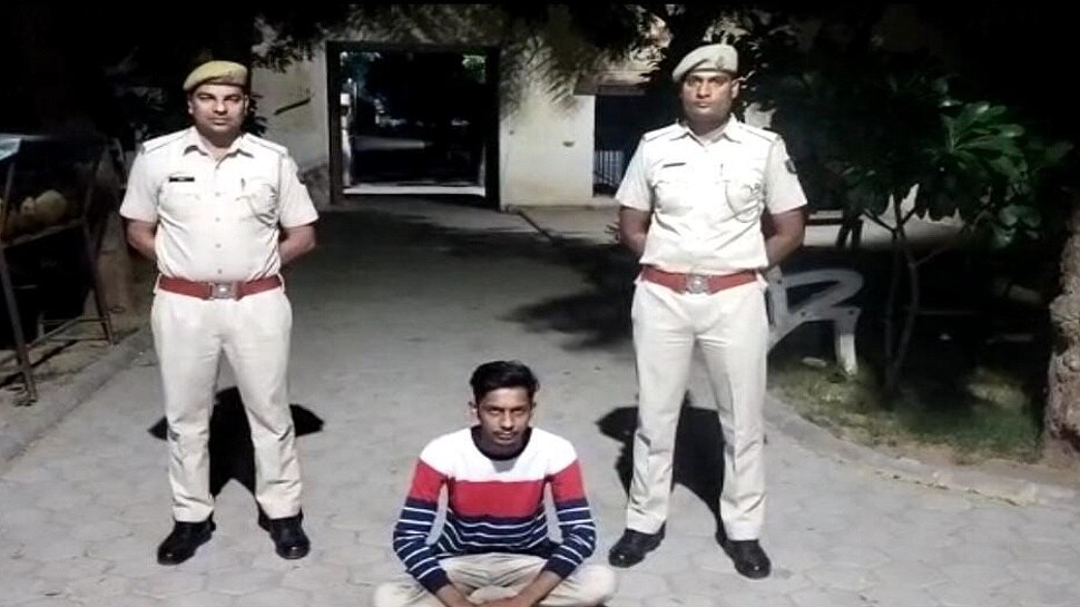 अंडर वियर में ब्लूटूथ डिवाइस छुपाकर लाया था SSC अभ्यर्थी, ऐसे पकड़ा गया