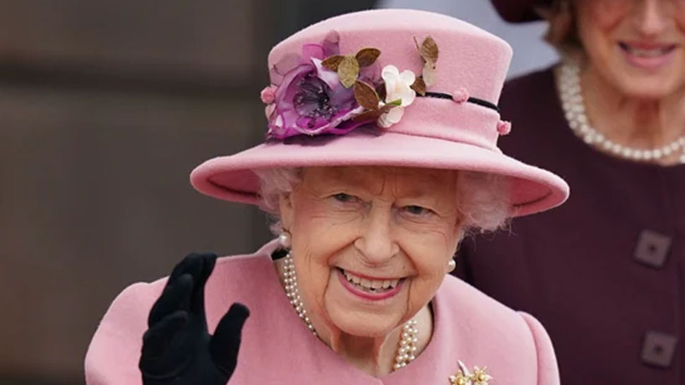 ब्रिटिश महारानी के रहमोकरम से देश चाहता है मुक्ति, इसके लिए उठाया ये बड़ा कदम