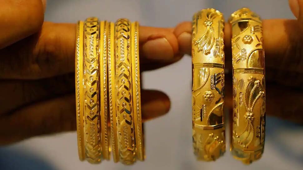 Gold Rate Today: जानिए आज का 24 कैरेट सोने का भाव, चांदी में आई गिरावट