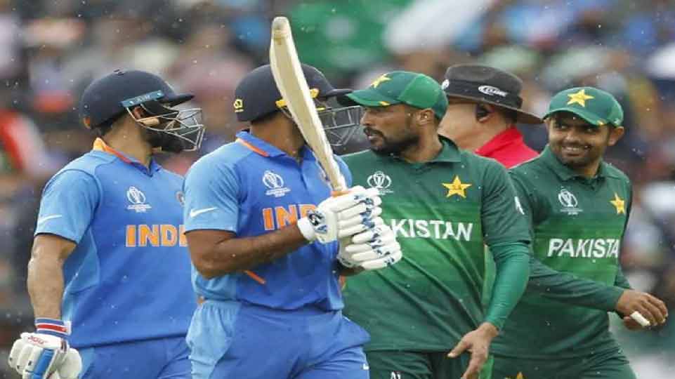 T20 WC: भारत और पाकिस्तान मैच को लेकर दीवानगी, ग्राहकों को भारी Discount दे रहे रेस्टोरेंट