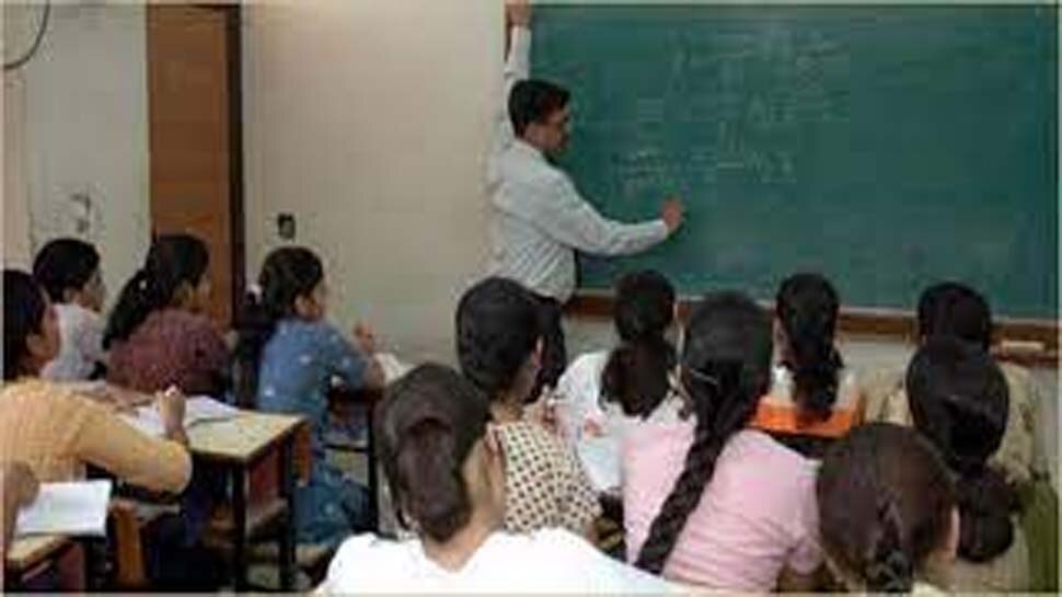 कर्णावती यूनिवर्सिटी में रिसर्च एसोसिएट प्रोफेसर सहित कई पदों पर निकली भर्ती, यहां करें अप्लाई
