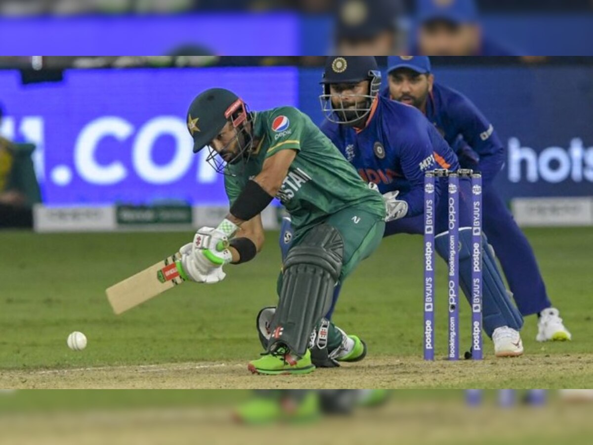 IND VS PAK Live : विराट ने खेली कप्तानी पारी, पाकिस्तान को दिया 152 रनों का लक्ष्य 