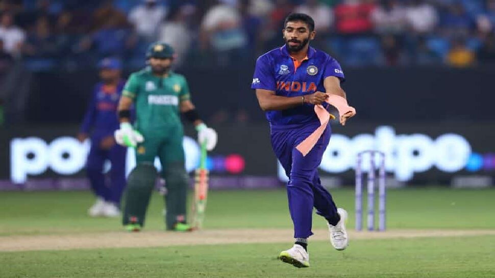 T20 World Cup 2021: इस खिलाड़ी ने पार की सारी हदें, 'भारत जैसे गेंदबाज तो पाकिस्तान की हर गली में मिलते हैं'