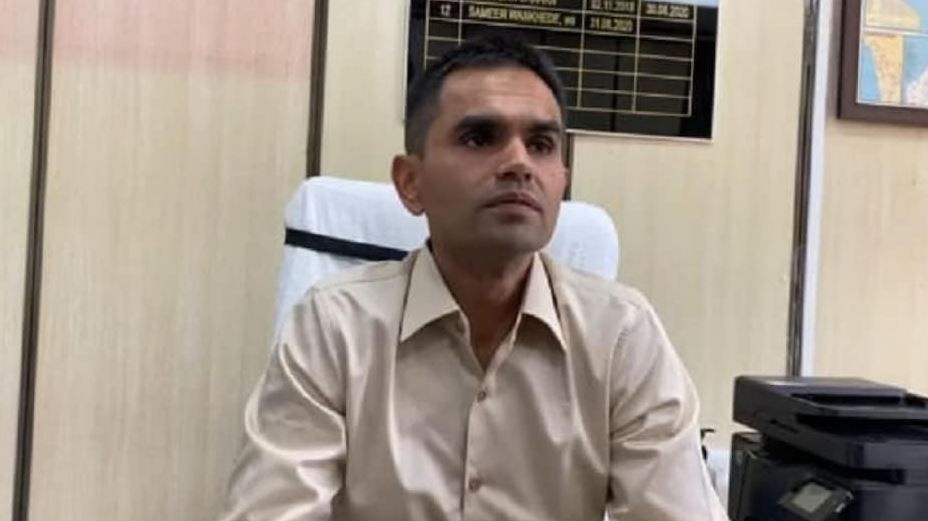 Aryan Khan Drug Case: नवाब मलिक के आरोपों पर समीर वानखेड़े के पिता का जवाब- मेरा नाम ज्ञानदेव, दाऊद नहीं
