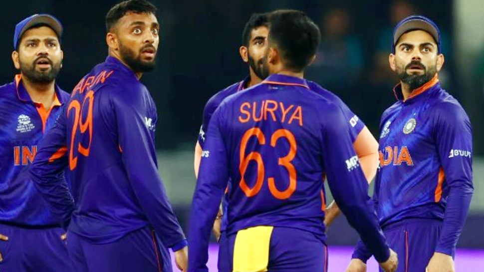 पाकिस्तान से हार के बाद टीम इंडिया में होंगे बड़े बदलाव, इन 4 खिलाड़ियों का कटेगा पत्ता!