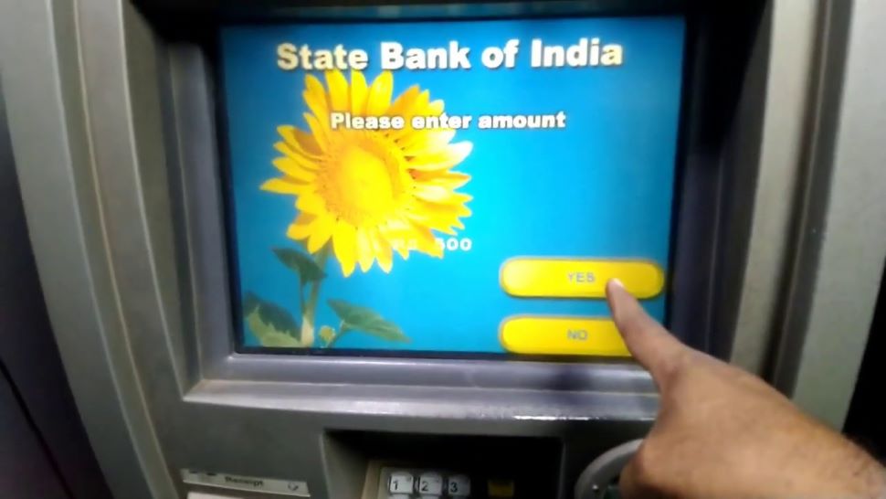 SBI ग्राहकों के लिए बड़ी खबर! अब ATM से रकम निकासी पर बदल गए नियम, जानिए नए रूल
