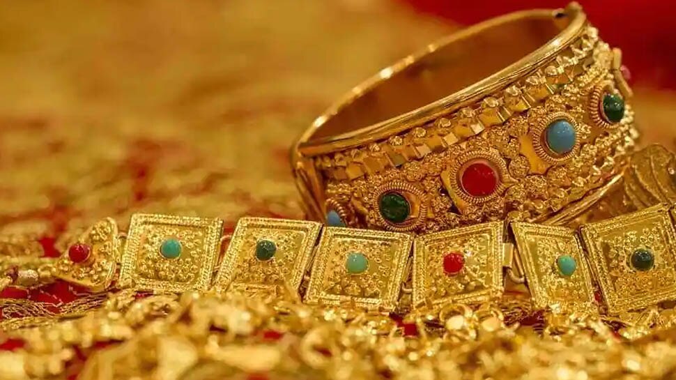 Dhanteras 2021: धनतेरस पर खरीद रहे सोने के गहने, कभी न करें ये गलती; वरना होगा नुकसान