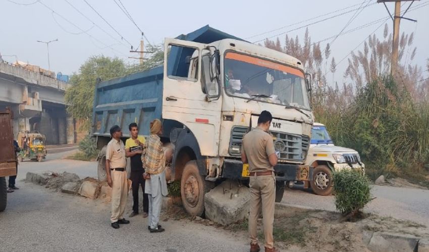 Bahadurgarh Accident: डंपर ने किसान आंदोलन में शामिल 4 महिलाओं को कुचला, तीन की मौत