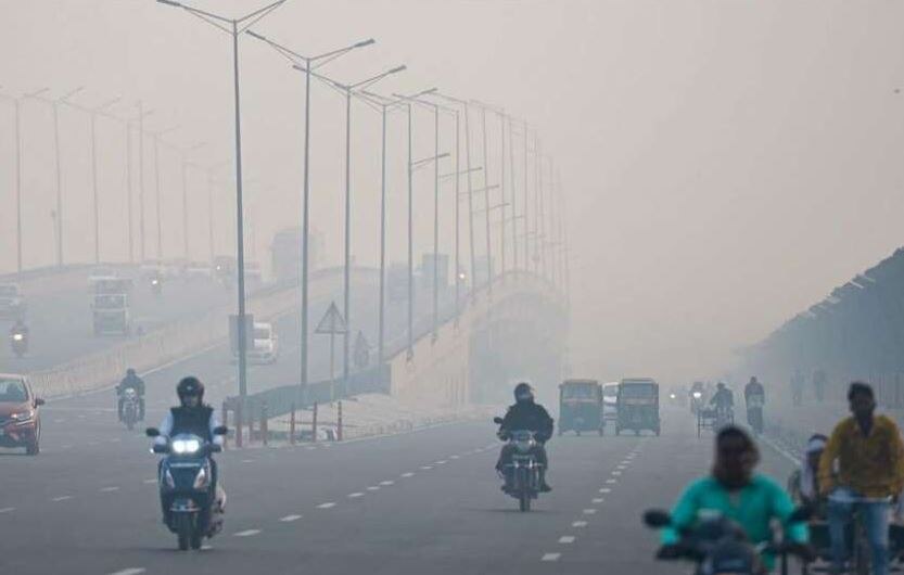 दिल्ली-एनसीआर की हवा में घुल रहा जहर, एक्यूआई 300 पार