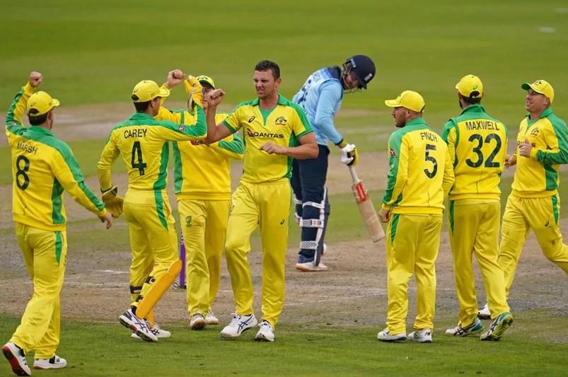 T20 World Cup: इंग्लैंड से मिली हार के बाद भड़का ये दिग्गज, ऑस्ट्रेलियाई टीम पर उठाए सवाल