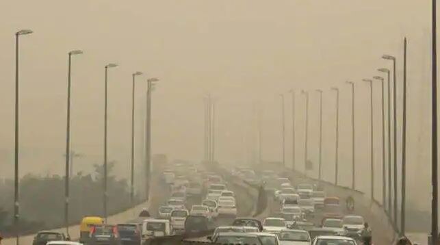 दिवाली के दिन दिल्ली में बहुत खराब है वायु गुणवत्ता, हवा बहने से स्थिति होगी बदतर
