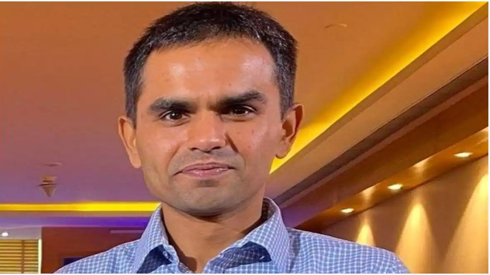 Aryan Khan Case से हटे Sameer Wankhede; Nawab Malik बोले ये तो बस शुरुआत है Aryan Khan Case से हटे Sameer Wankhede; Nawab Malik बोले ये तो बस शुरुआत है