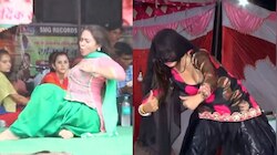 स्टेज पर ऐसी थिरकीं हरियाणवी डांसर RC Upadhyay, झूमने लगे दीवाने फैंस 
