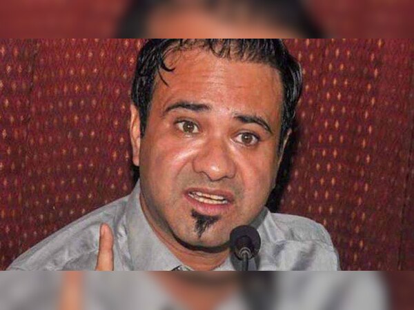 गोरखपुर में बच्चों की मौत मामले में UP हुकूमत का बड़ा एक्शन, डॉ. कफील खान को किया गया बर्खास्त