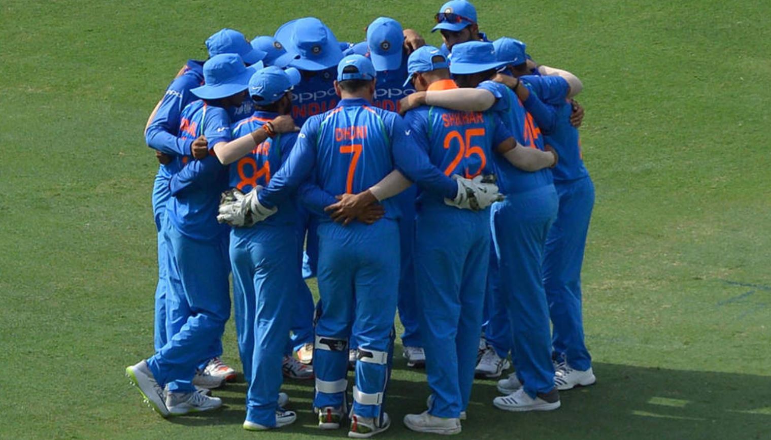 इस कोच ने Team India को दी थी Sex करने की सलाह, फिर ड्रेसिंग रूम में मच गया था बवाल
