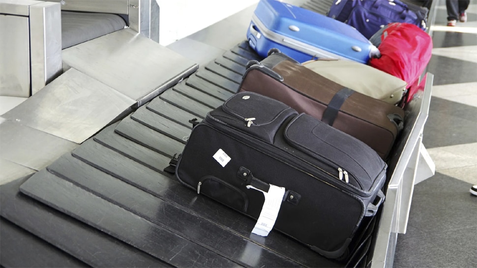 Flight luggage clearance