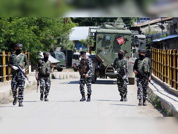 जम्मू कश्मीर में सिक्योरिटी फोर्सेज को मिली बड़ी कामयाबी, 24 घंटे में मारे गए तीन आतंकी