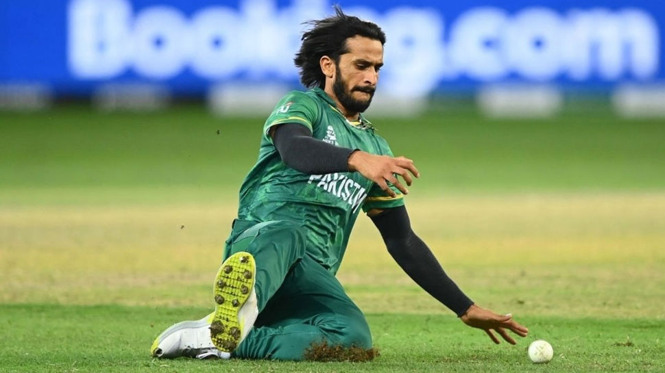 Hasan Ali के सपोर्ट में आए पाकिस्तानी दिग्गज, कहा- 'कोई जानबूझकर कैच नहीं छोड़ता'