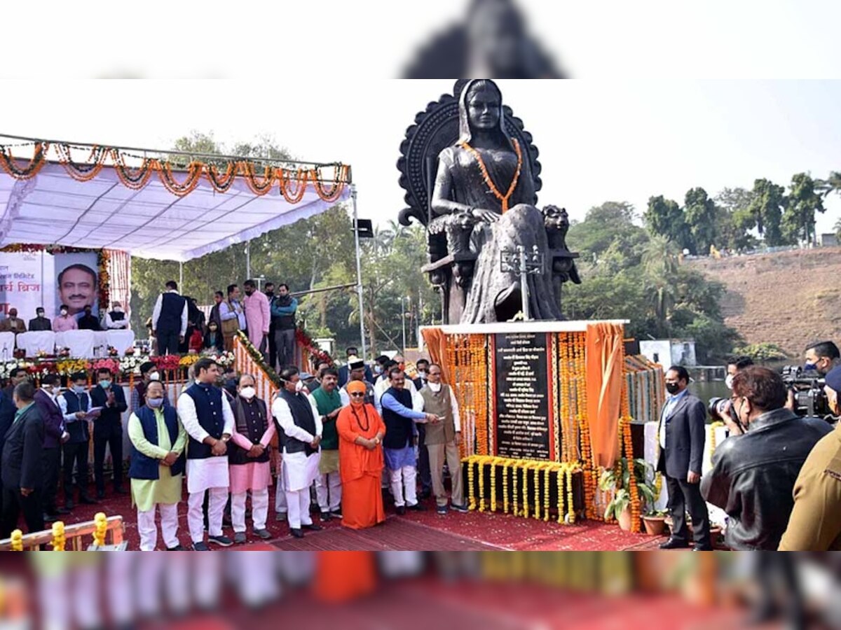 रानी कमलापति की प्रतिमा. (इमेज साभार- FPJ)