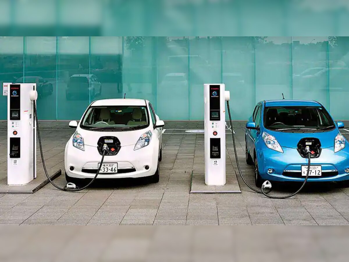 Electric Car खरीदने से पहले पढ़ लें यह खबर; यह कंपनियां करने वाली हैं ज़बरदस्त कारें लॉन्च