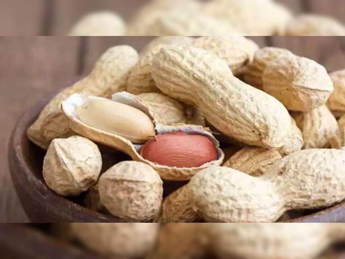 Benefits of Peanuts: ठंड में खाएं मूंगफली, पुरुषों और महिलाओं दोनों के लिए लाभदायक