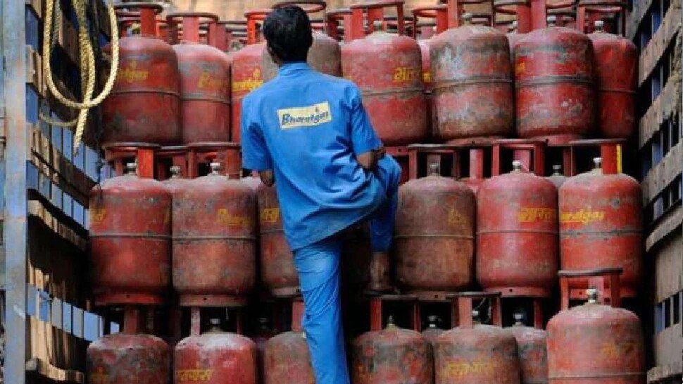 ପୁଣି ଥରେ ଆରମ୍ଭ ହେଲା LPG ସବସିଡି, ଗ୍ରାହକଙ୍କ ଆକାଉଣ୍ଟକୁ ଆସିଲା ଟଙ୍କା