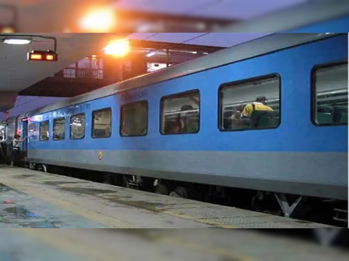 खुशखबरी: ट्रेनों में जल्द शुरू होगी पैंट्री कार, यात्रियों को मिलेगा ताजा खाना, रेलवे बोर्ड का सर्कुलर जारी