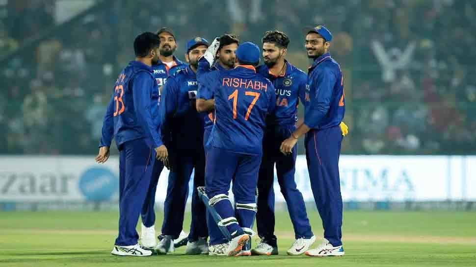 IND VS NZ: Rohit Sharma ने प्लेइंग 11 में शामिल किए 2 घातक खिलाड़ी, न्यूजीलैंड कैंप में मची खलबली!
